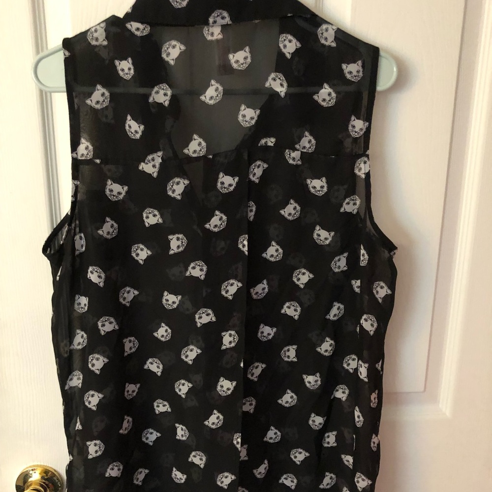 Women’s No Boundaries Sheer Top with White Cats Designed, Plus Size 15-17 - Picture 2 of 4